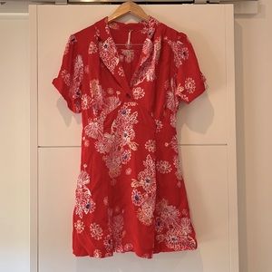 Never worn Free people floral mini dress Size Small.